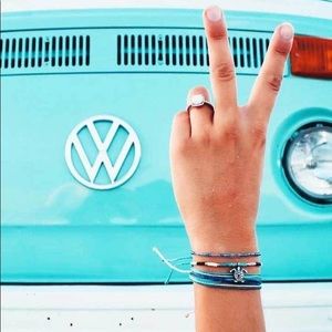 PURA VIDA MYSTERY BOX